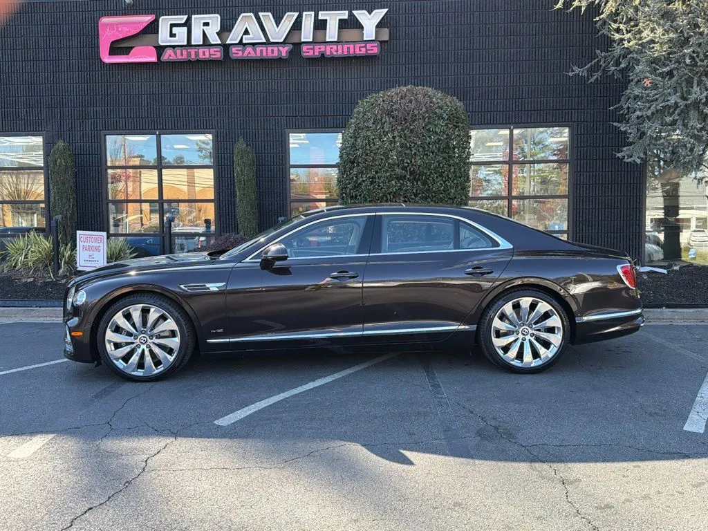 Bentley Flying Spur photo 9