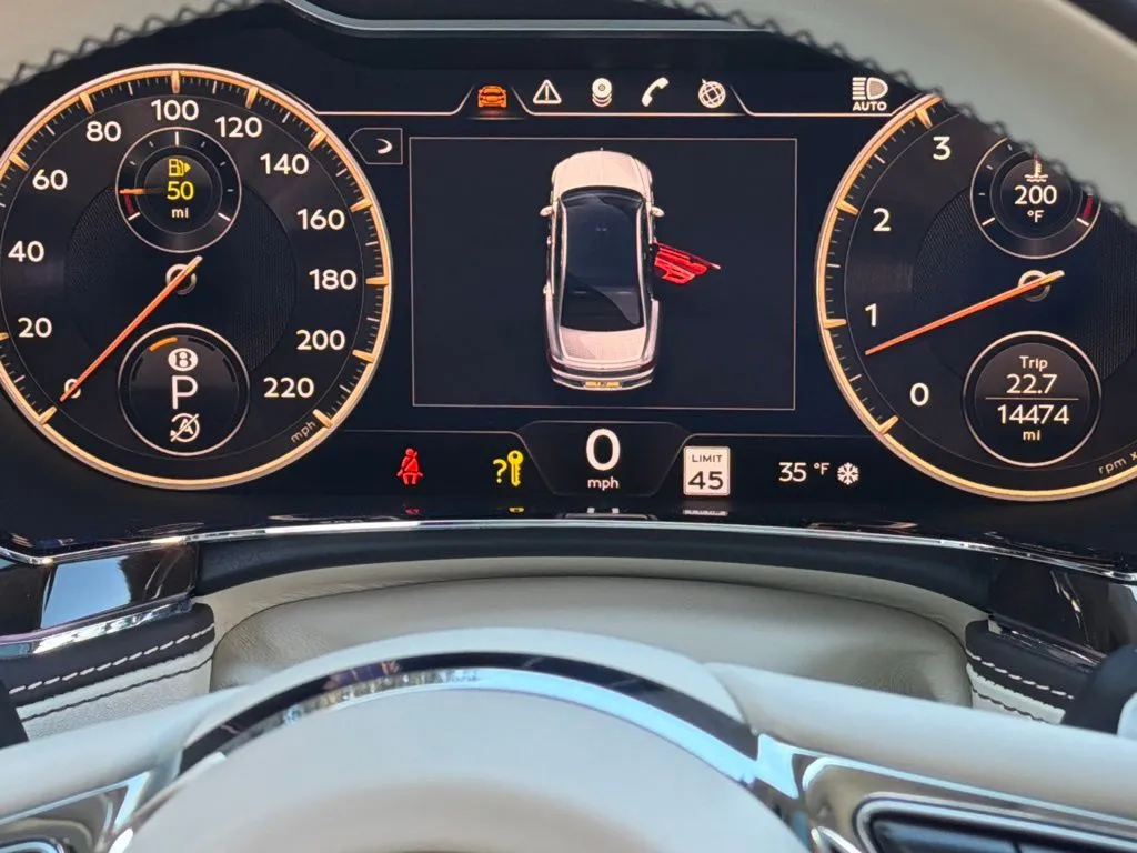 Bentley Flying Spur photo 47