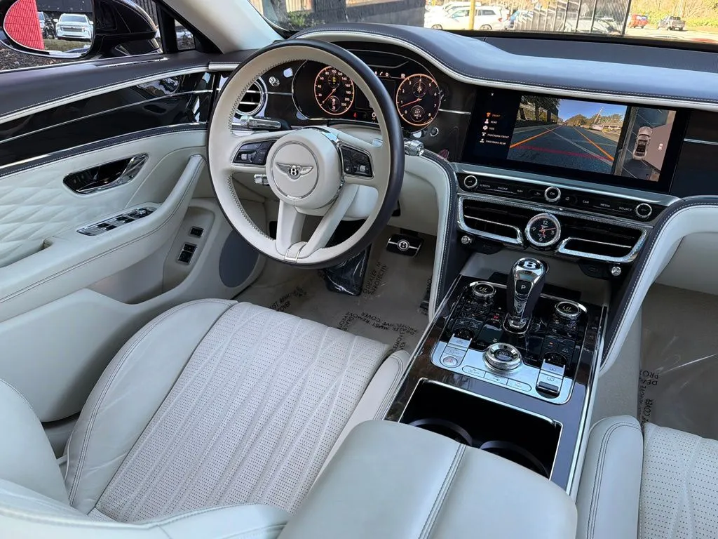 Bentley Flying Spur photo 42