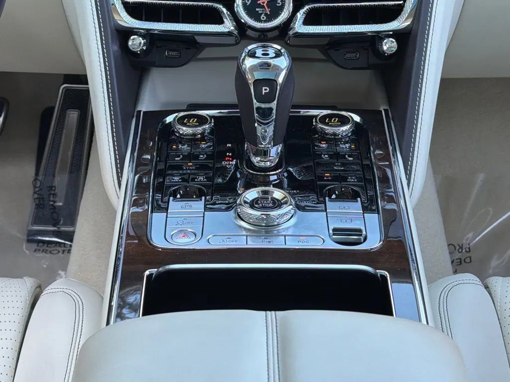 Bentley Flying Spur photo 49