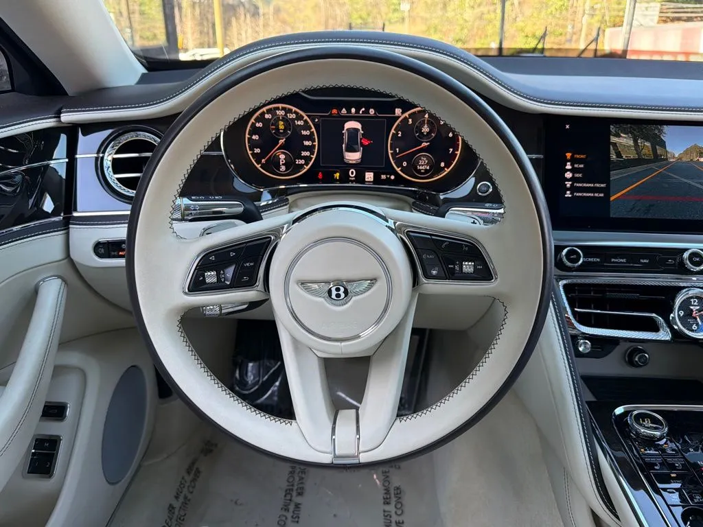 Bentley Flying Spur photo 44