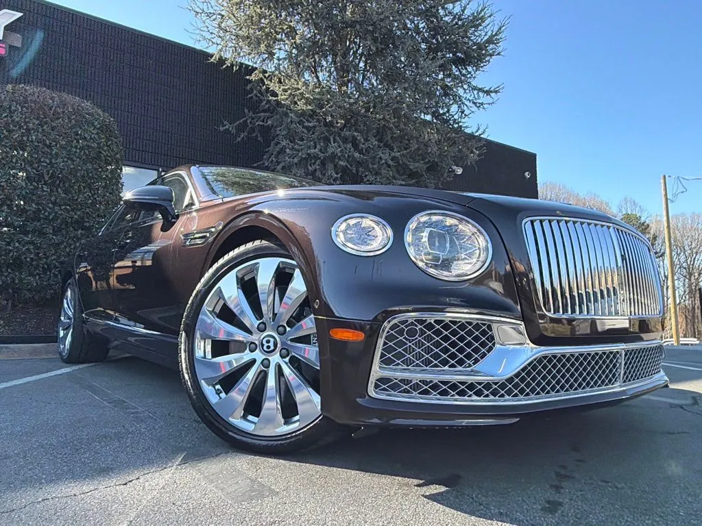 Bentley Flying Spur photo 8