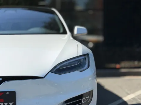More photos of 2020 Tesla Model S Long Range Plus at Gravity Autos Sandy Springs, GA