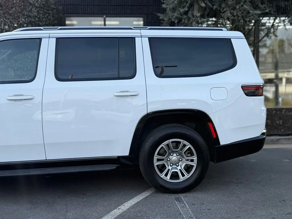 2024 Jeep Wagoneer Series I - Photo 11