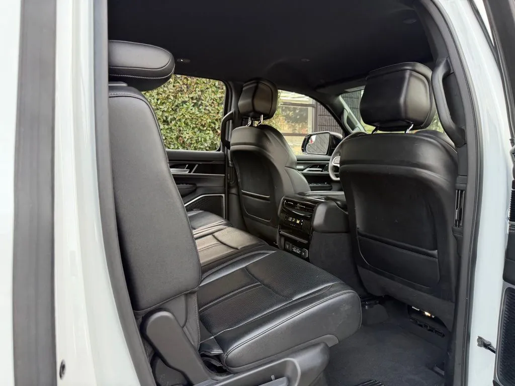 2024 Jeep Wagoneer Series I - Photo 41