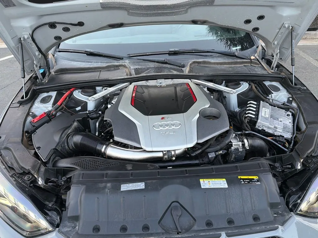 Audi RS 5 photo 6
