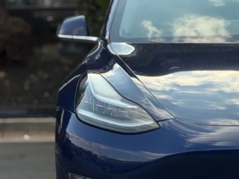 More photos of 2018 Tesla Model 3 Long Range at Gravity Autos Sandy Springs, GA