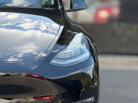 More photos of 2022 Tesla Model Y Long Range at Gravity Autos Sandy Springs, GA