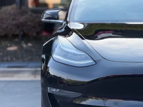 More photos of 2018 Tesla Model 3 Long Range at Gravity Autos Sandy Springs, GA