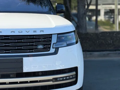 More photos of 2023 Land Rover Range Rover Plug-In Hybrid SE at Gravity Autos Sandy Springs, GA