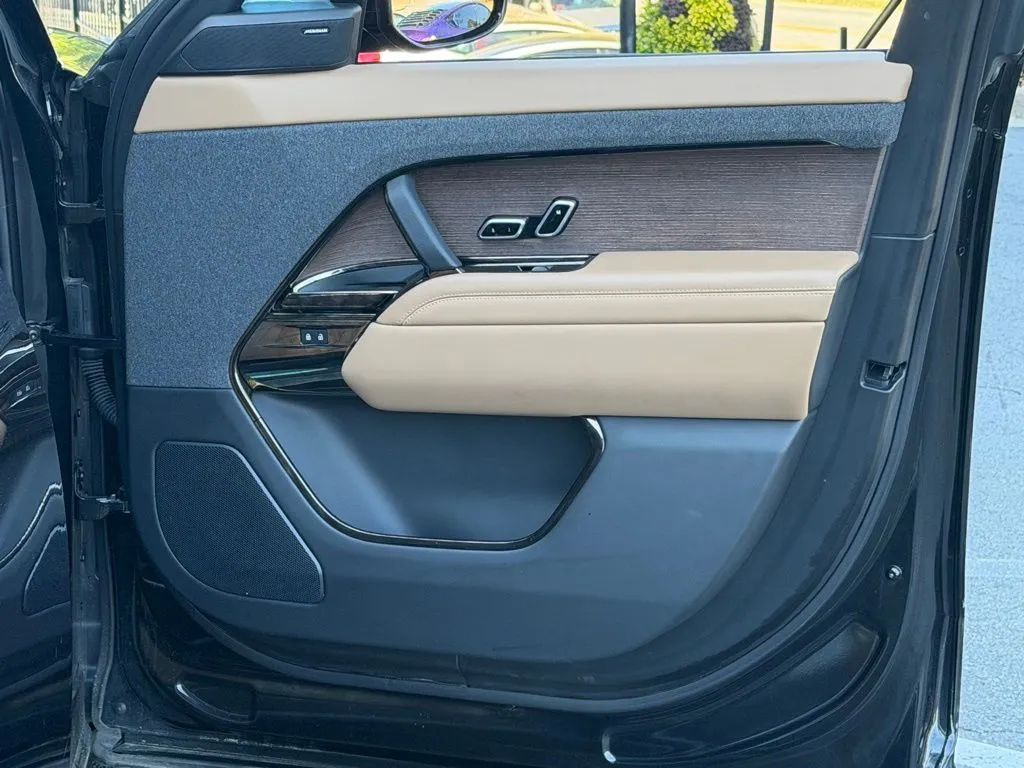 Land Rover Range Rover Sport photo 34