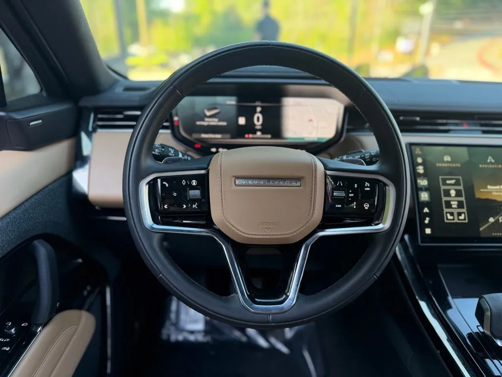 Land Rover Range Rover Sport photo 39