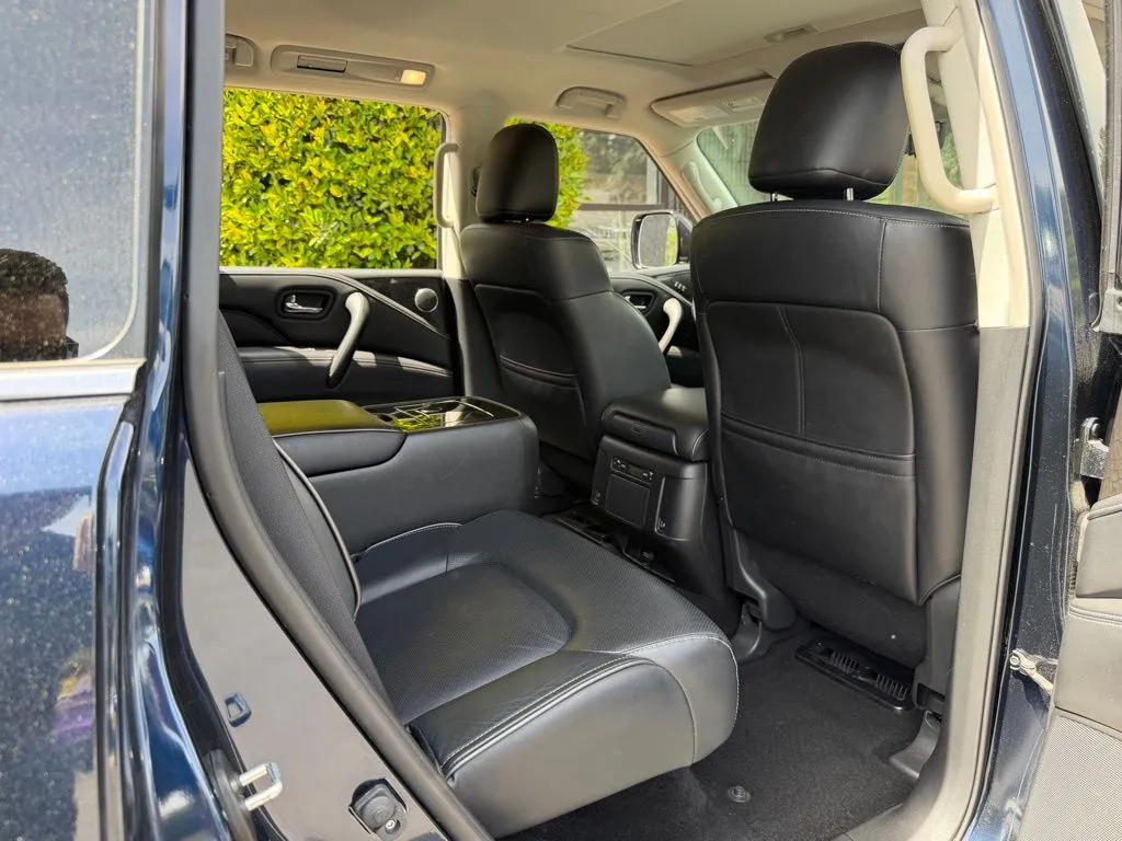 Infiniti QX80 photo 40