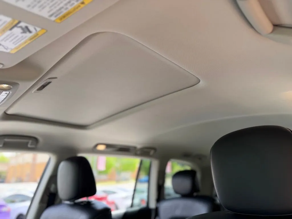 Infiniti QX80 photo 55