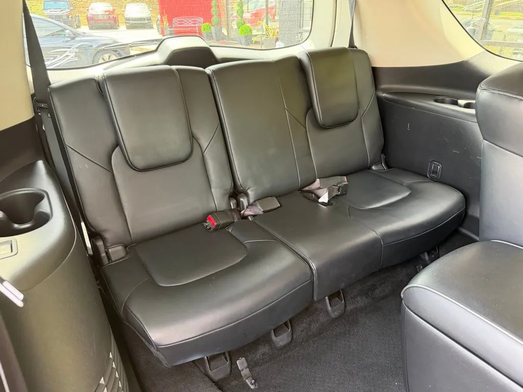Infiniti QX80 photo 42