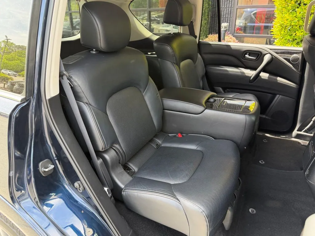 Infiniti QX80 photo 41