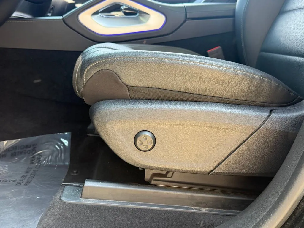 Mercedes-Benz GLE photo 27