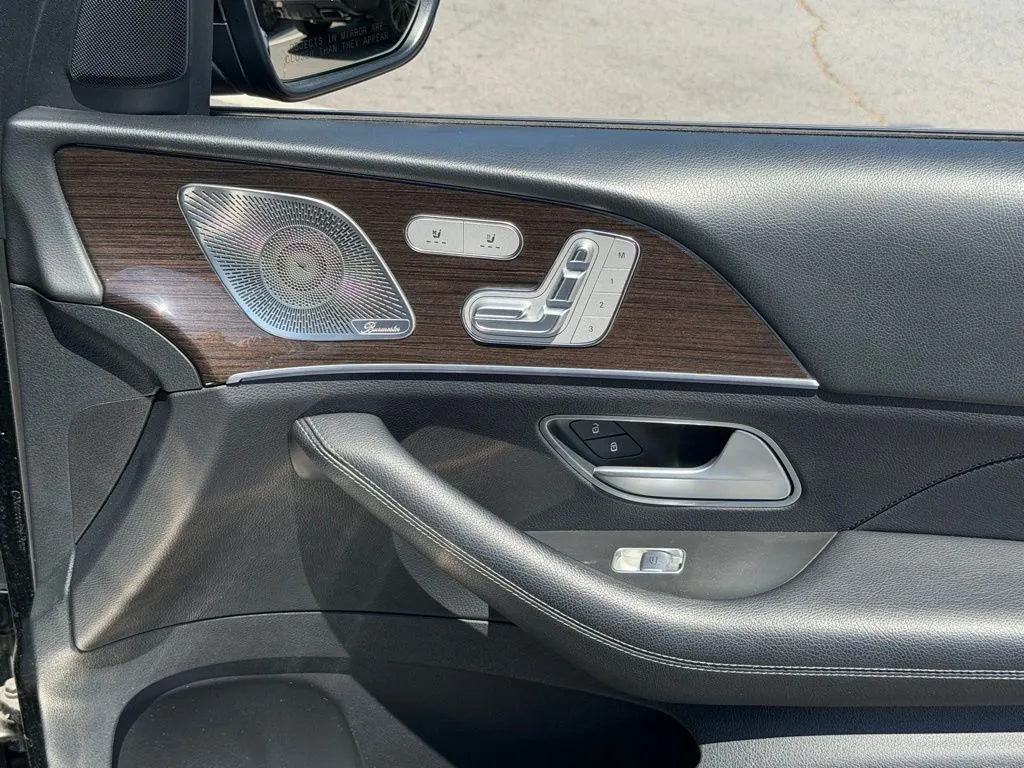 Mercedes-Benz GLE photo 38