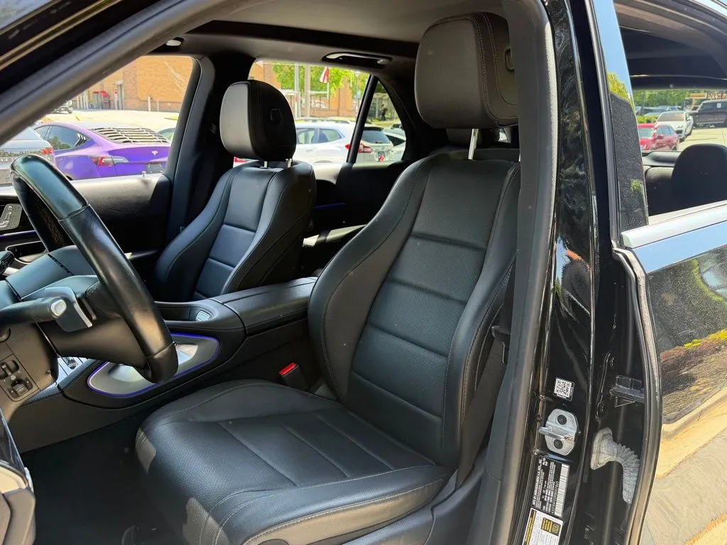 Mercedes-Benz GLE photo 26