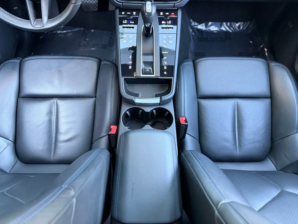 Porsche Macan photo 50