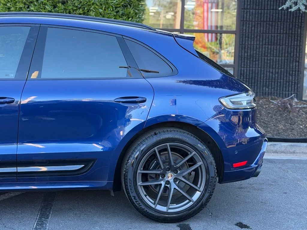 Porsche Macan photo 11