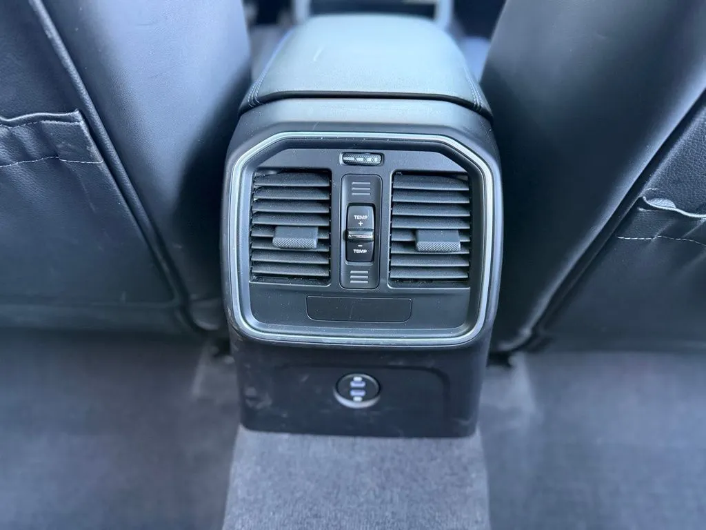Porsche Macan photo 52