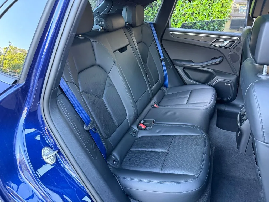 Porsche Macan photo 40
