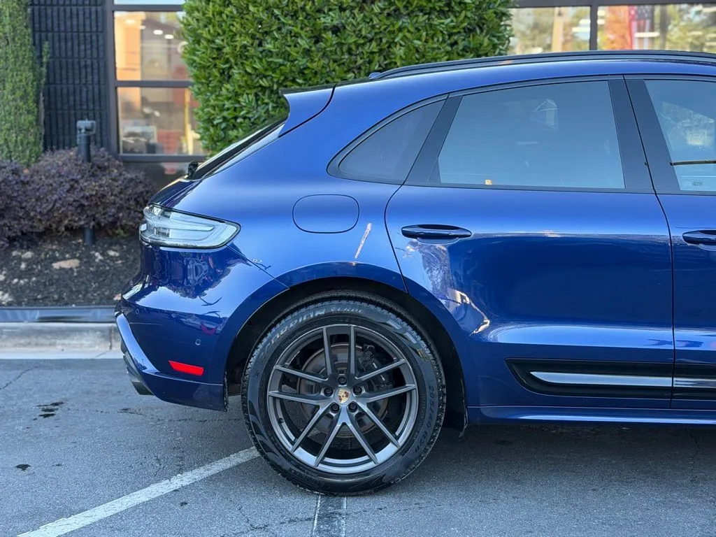 Porsche Macan photo 22
