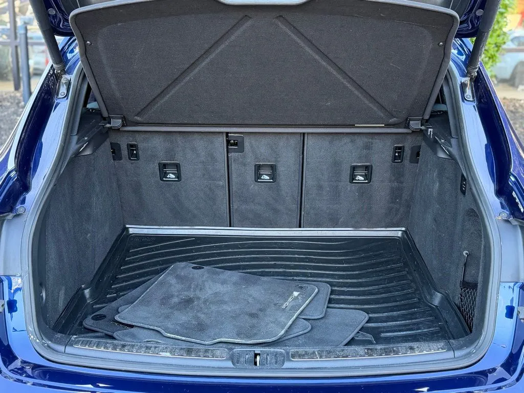 Porsche Macan photo 18