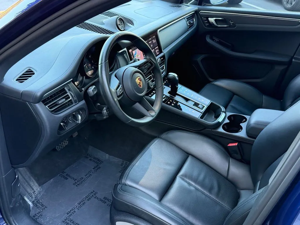 Porsche Macan photo 24