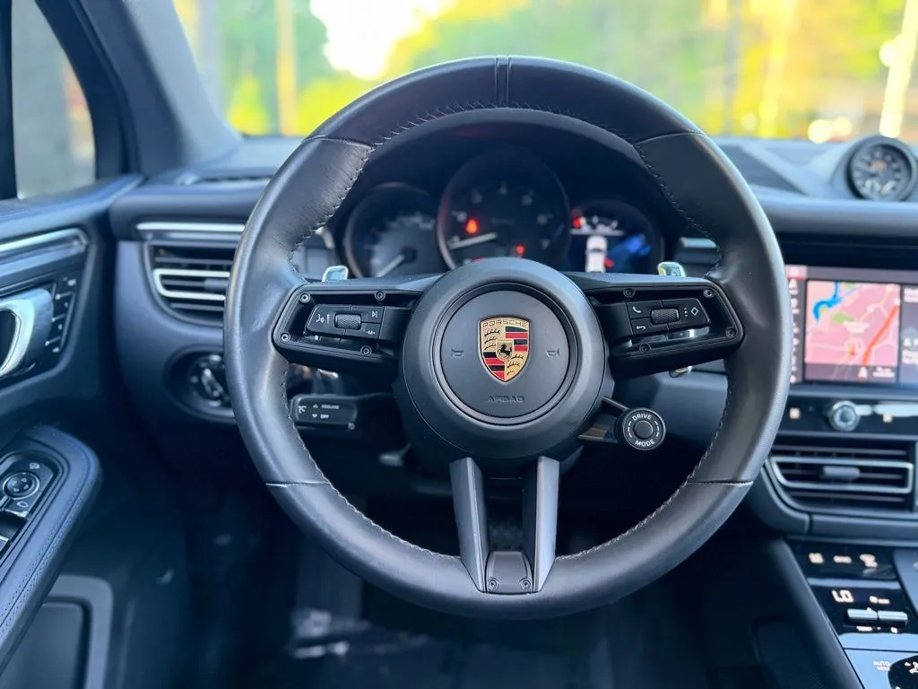 Porsche Macan photo 44