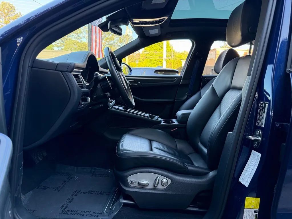 Porsche Macan photo 25