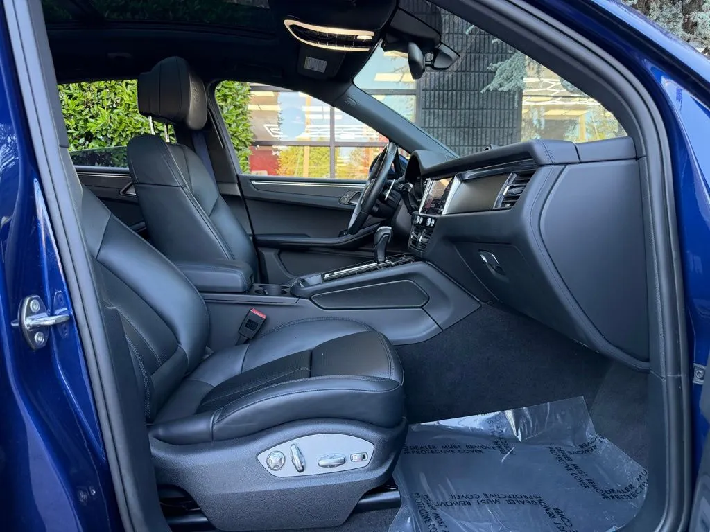 Porsche Macan photo 34