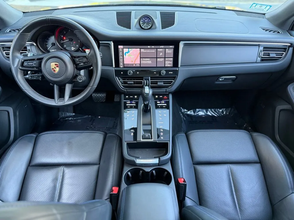 Porsche Macan photo 41