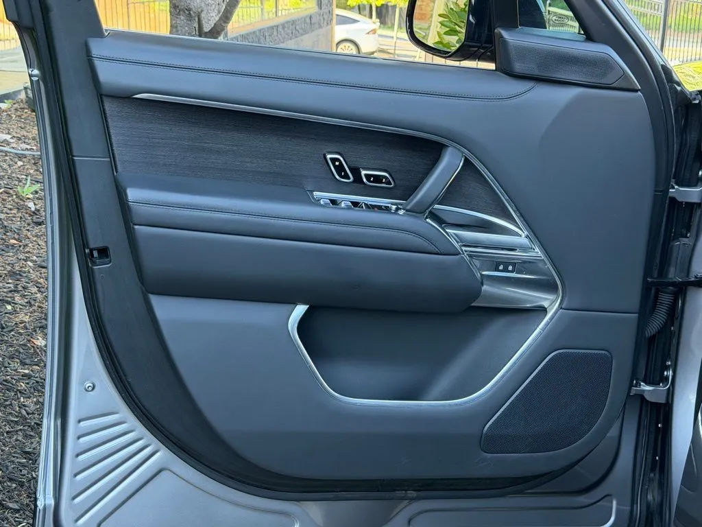 Land Rover Range Rover photo 27