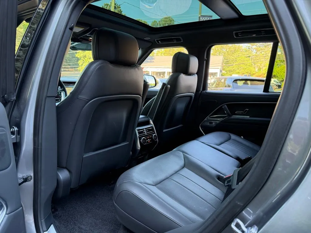 Land Rover Range Rover photo 29