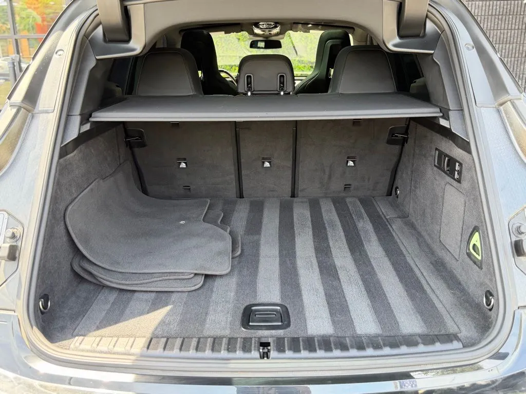 BMW iX photo 17