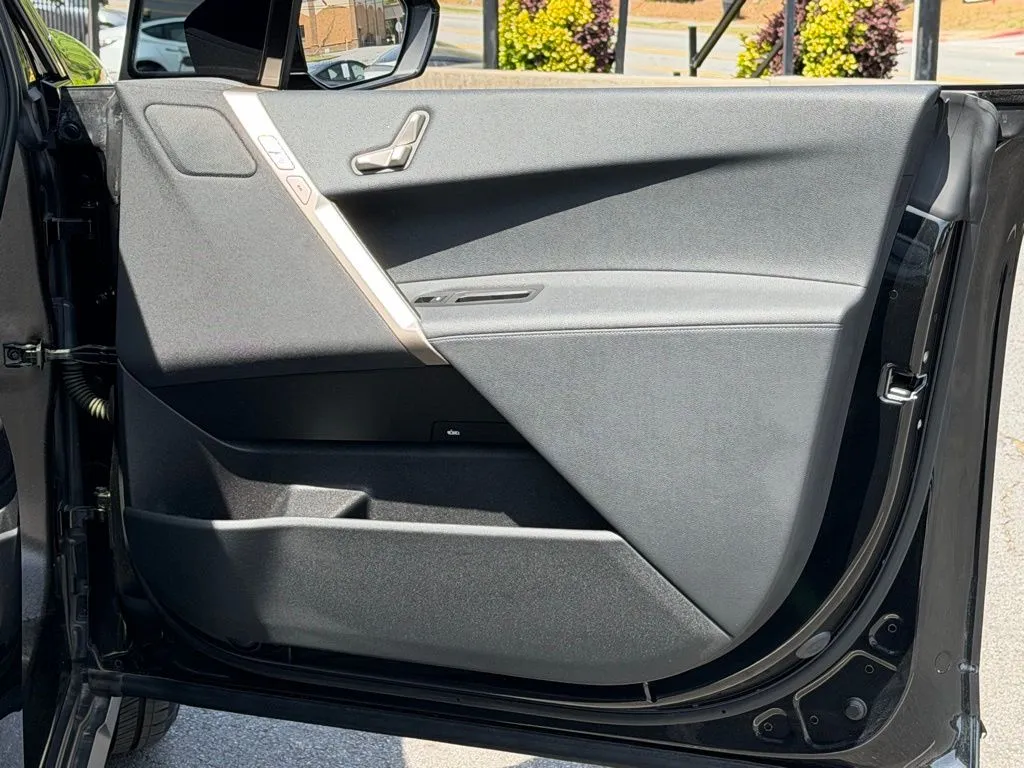 BMW iX photo 34