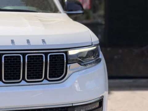 More photos of 2023 Jeep Wagoneer L Series II at Gravity Autos Sandy Springs, GA