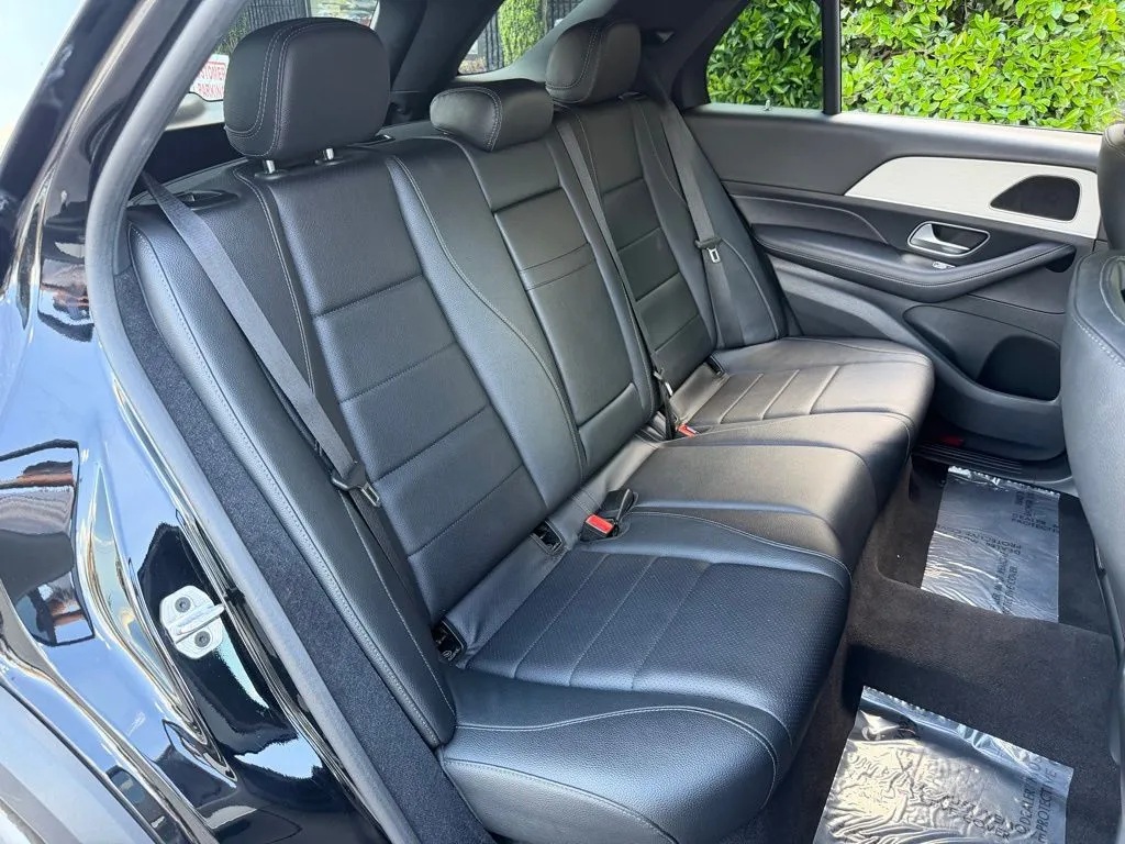 Mercedes-Benz GLE photo 38