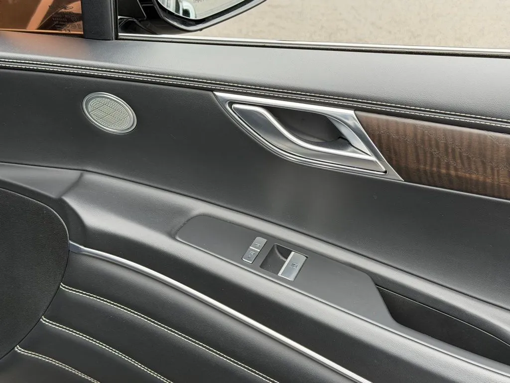 Genesis GV80 photo 38