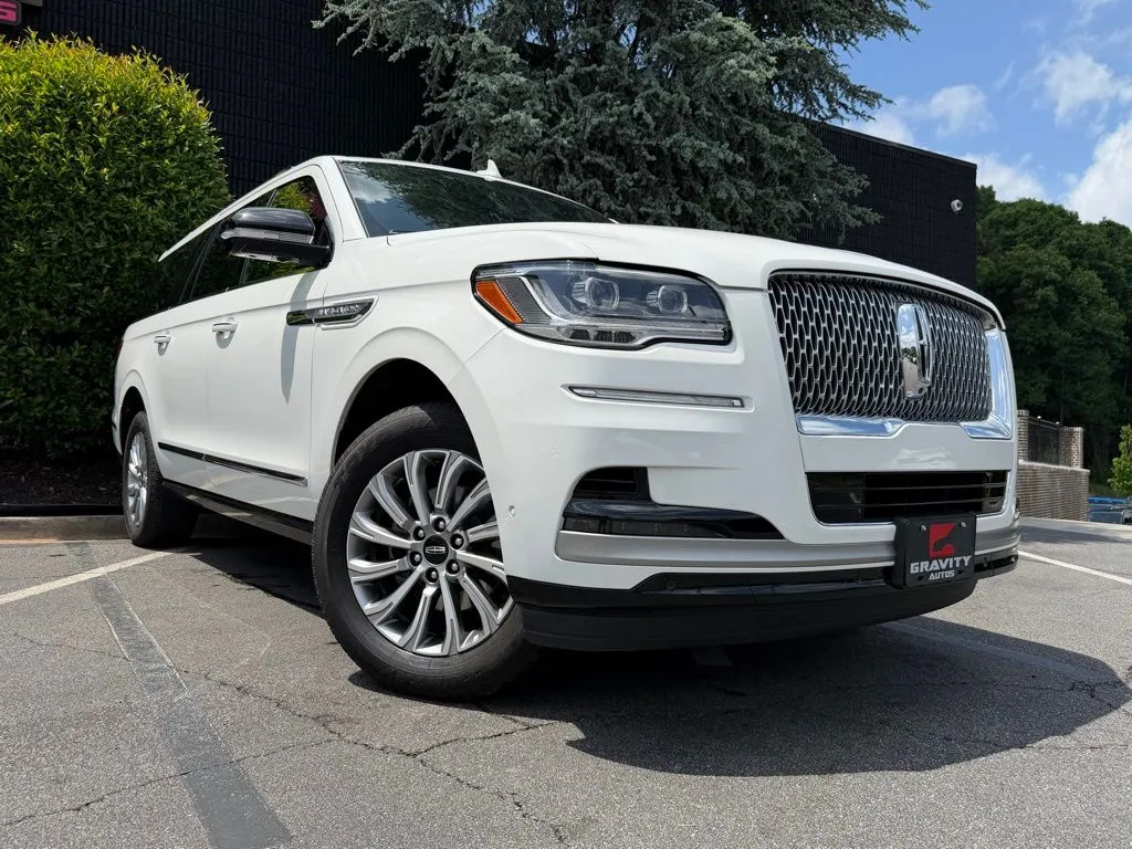 Lincoln Navigator L photo 8