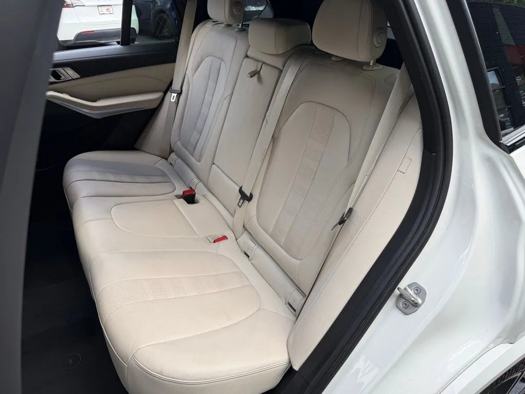 BMW X5 photo 32