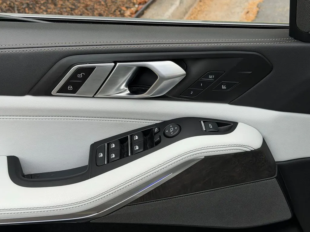 BMW X5 photo 30