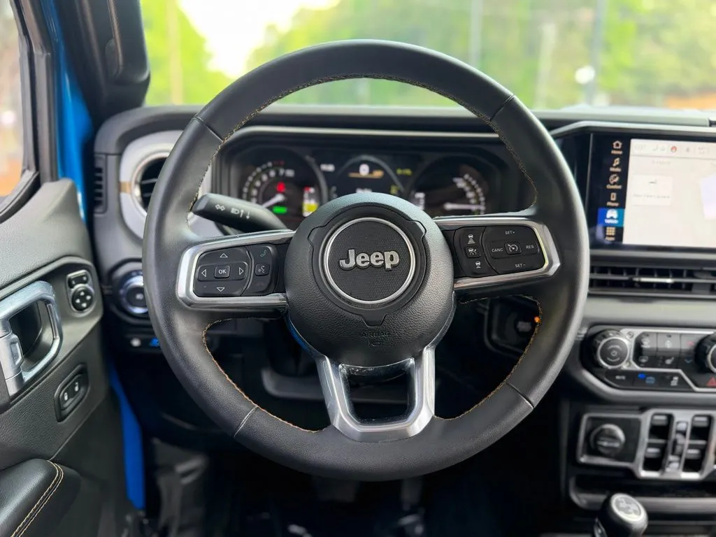 Jeep Wrangler photo 42