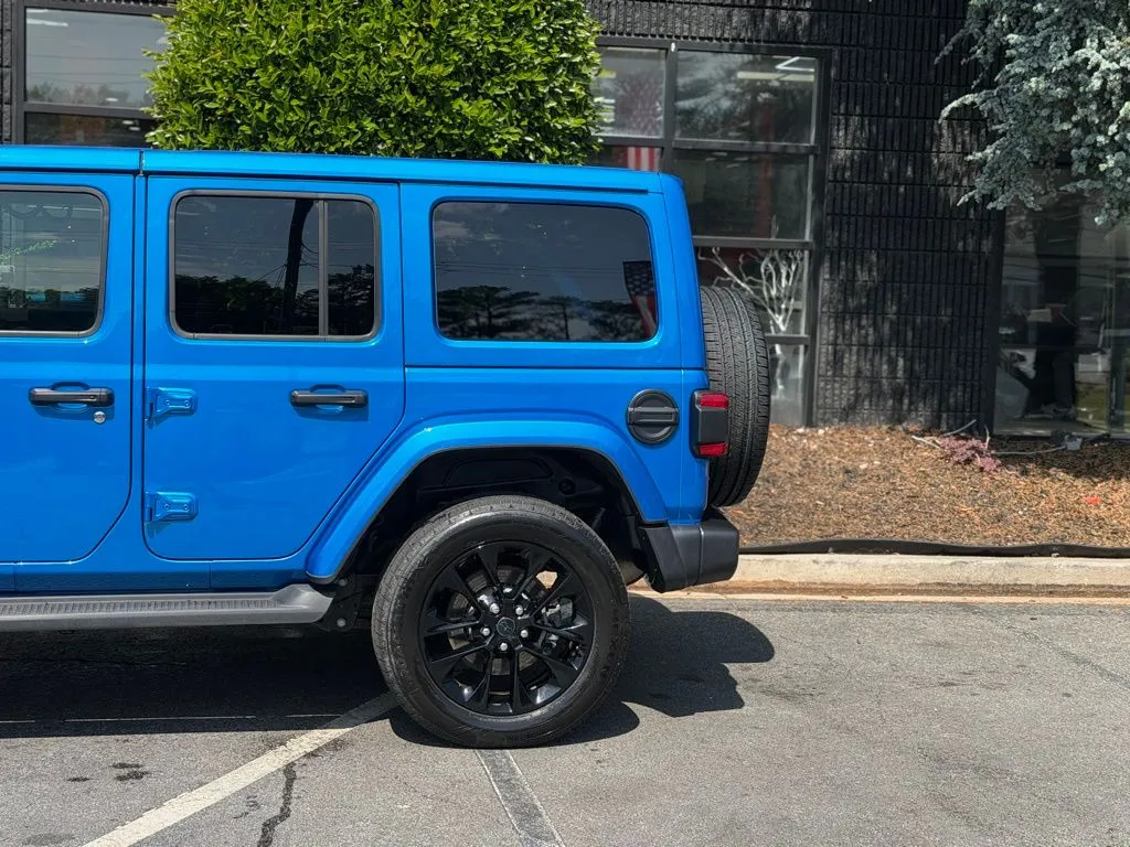 Jeep Wrangler photo 11