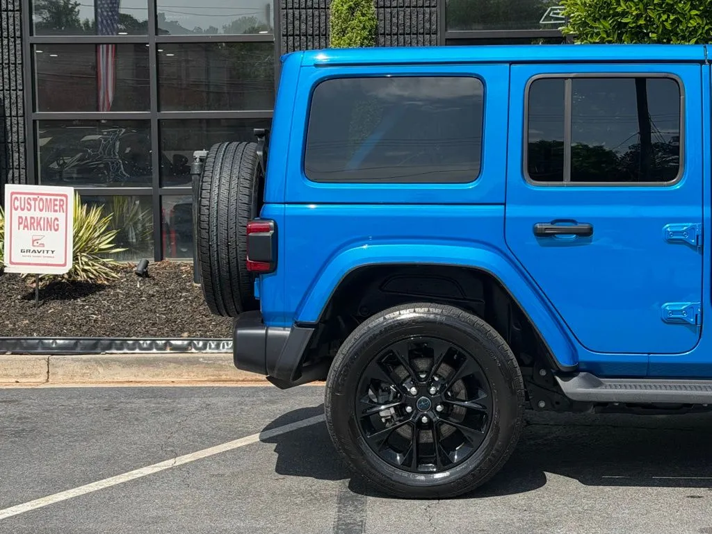 Jeep Wrangler photo 22