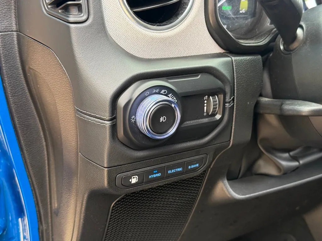 Jeep Wrangler photo 27
