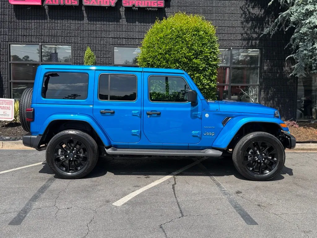 Jeep Wrangler photo 21