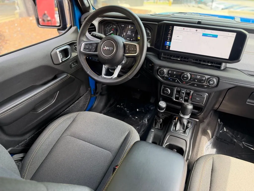 Jeep Wrangler photo 40